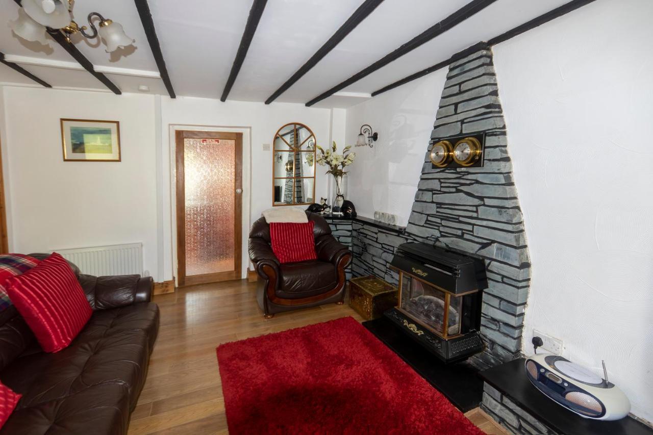Thorn Cottage Фишгард Екстериор снимка